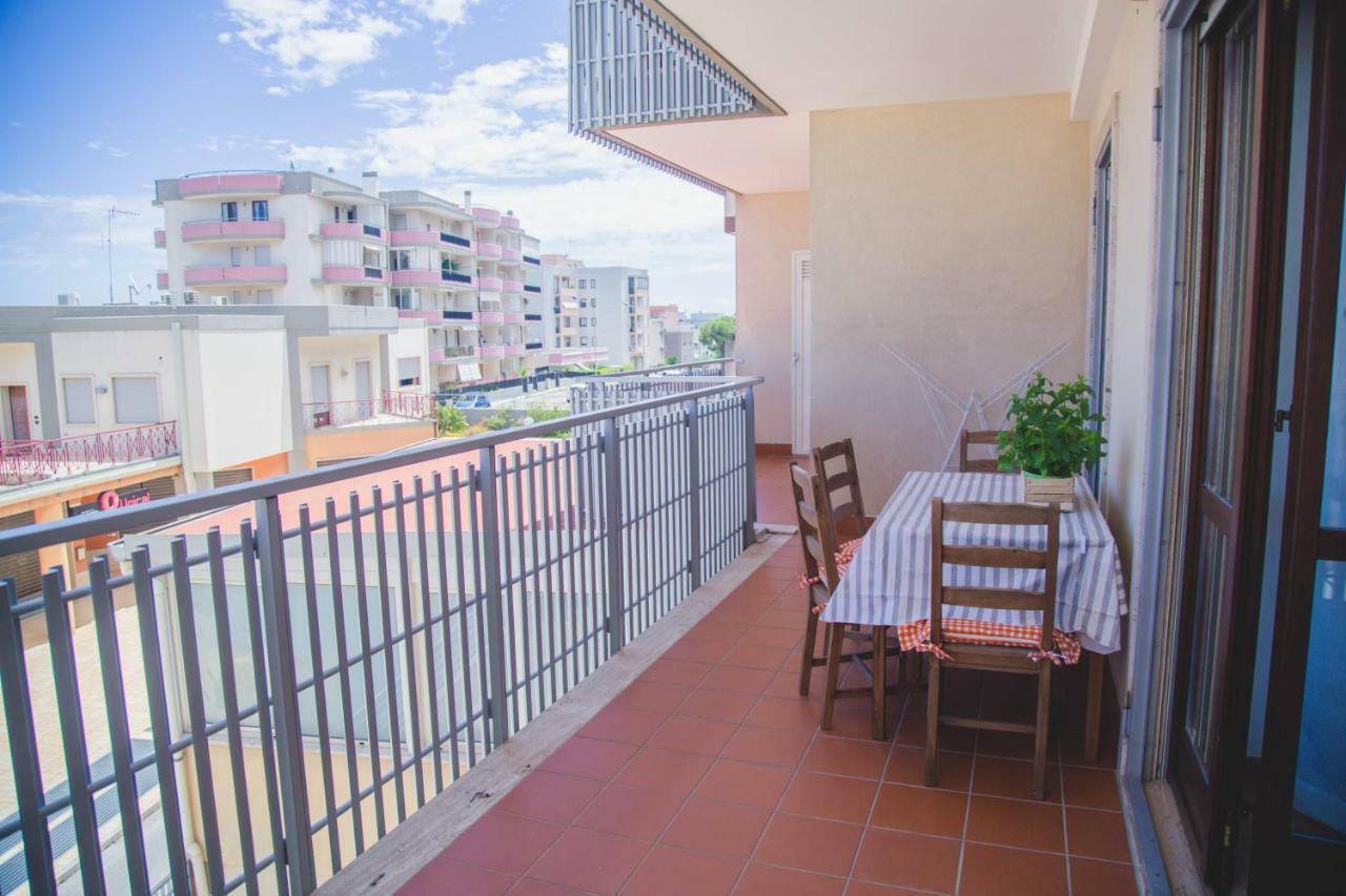 Evenal Apartment Монополи Экстерьер фото